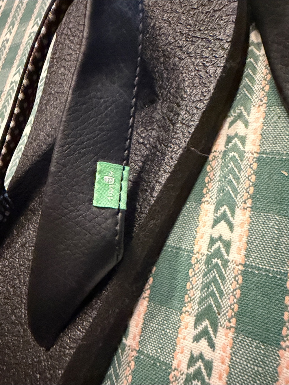 Sanuk Black Flip Flops with Green Logo Tabs - Picture 4 of 4